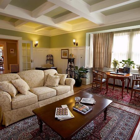 Springbank House Inn Saint Catharines Bagian luar foto